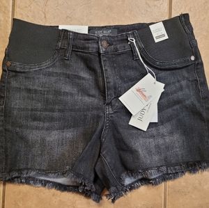 Judy Blue Maternity Shorts (L)